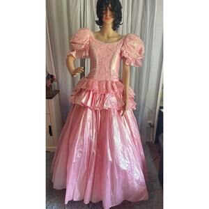 Vintage Victorian-Inspired Pink Lace Gown by おおさせね - NO 2 - 1099